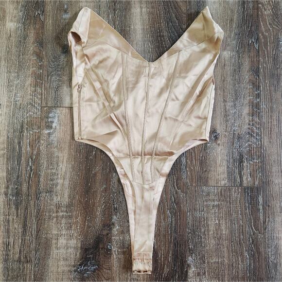 Retrofete Rozik Bodysuit in Nude Off the Shoulders Size XS NWT Satin Silk - Picture 6 of 12